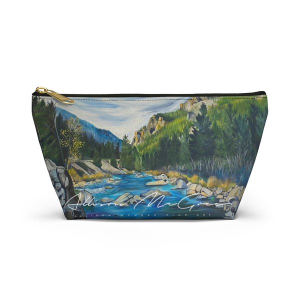 Accessory Pouch w T-bottom