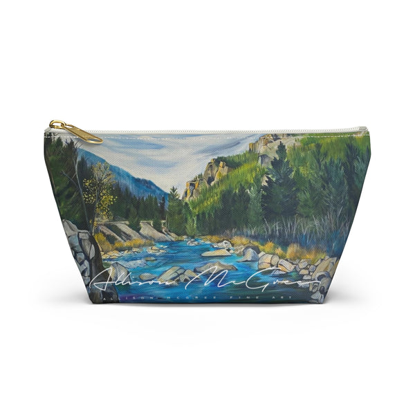 Accessory Pouch w T-bottom